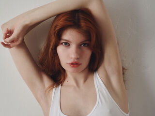 naked webcam girl photo LolyMenson