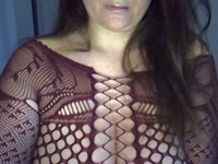 Een vrijgezelle spannende milf die van avontuurtjes en fantasietjes houdt. Om te delen of om de jouwe te horen.