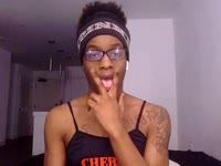 Adventurist, Exhibitionist and very chill Let