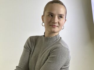 cam girl chatroom LorrianePytko