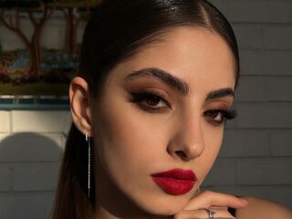 camgirl masturbating with sex toy SerenaStolz