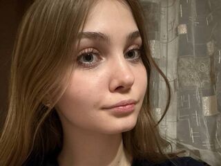 hot strip tease web cam YiBisher