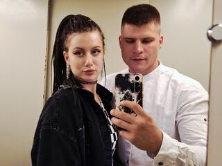 chat room webcam picture NadiNicolas