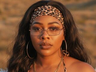 forced orgasm livecam KarolaingGomes