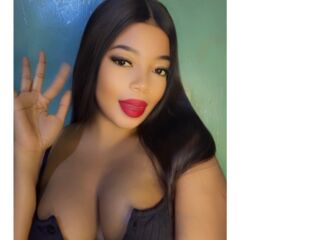 spanking webcam show SarahCourt