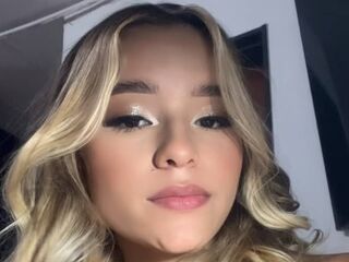 camgirl fingering wet pussy AaishaCollin