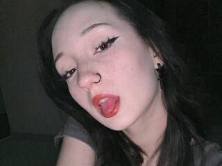 webcamgirl chatroom AccaBelow