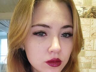 girl AftonHelm