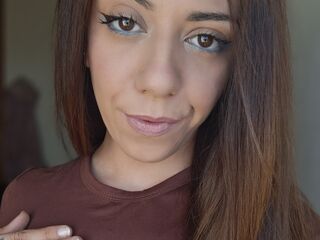 closeup cam AliceSanz