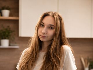 girl webcam show AllieShewmaker