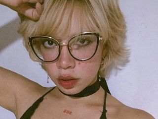 cam hooker chatroom AmelieMari