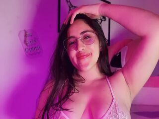 camgirl fingering pussy AmyVele