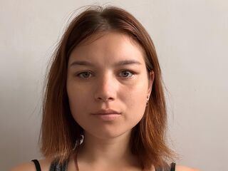 closeup web cam AndreThreat
