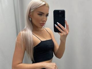 camgirl playing with sextoy AnnetteSmith