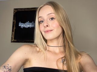 camgirl playing with sextoy AshliJonsson