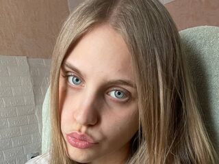 webcamgirl live sex AyannaOverturf