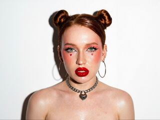 live striptease BellaMesmer