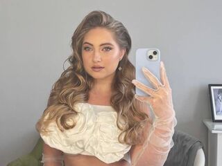 live cam girl photo BernieceWarmath