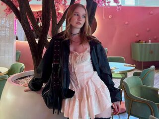 hot naked webcam girl CandiFerretti