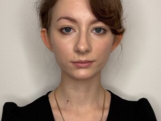 cam girl fingering pussy CandiKays