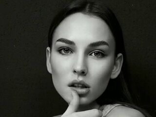 cyber sex show CariGugliuzza