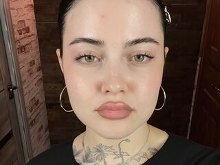 naked camgirl gallery CarmenFurmanik