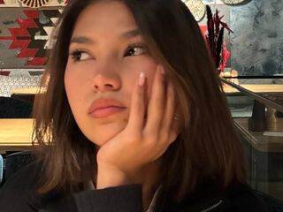 girl naked CelsaCoty