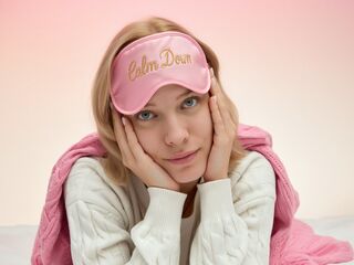 cam girl playing with vibrator CharlieFenniman