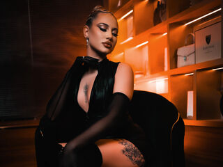 striptease cam ChloeGracey