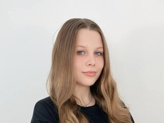 bedroom livecam ChristianeSivie