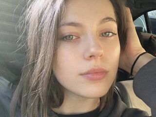 chat room picture ClarettaZinno