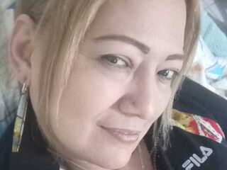 camgirl chatroom ClauSommers