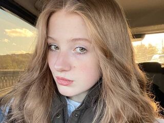 masturbating webcamgirl DaniellaSunshine