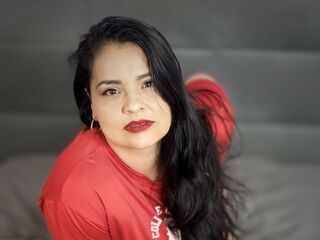 hot cam girl masturbating with vibrator DanikaDaniels