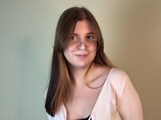 free chat DebbraAdonis