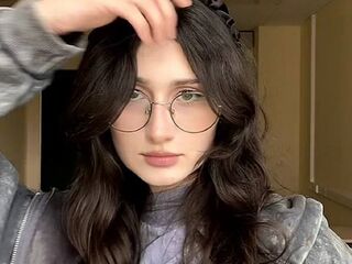 free chatroom DianneBrowie