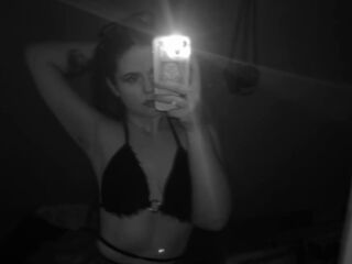 shower sex cam DoloresHuesing