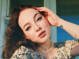 naked camgirl EarleneCorby