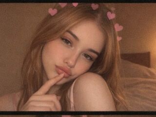 camslut video ElaraWinslow