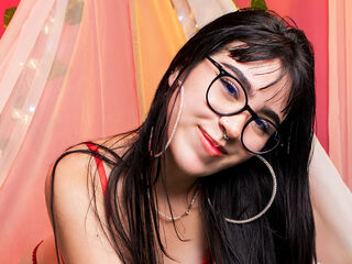 nude camgirl photo ElieConor