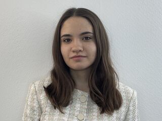 chatroom webcam photo ElishaPelini