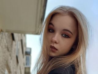 hot cam girl masturbating with dildo ElletteChesser