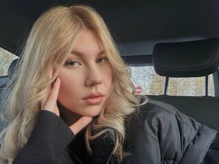 hot girl webcam photo ElvinaGreenhouse