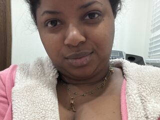 chat room EmilyQuezada