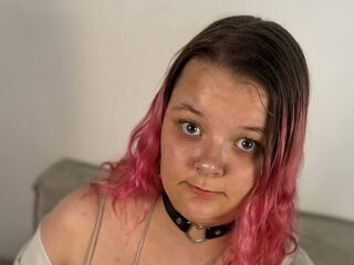 cam girl playing with dildo EmmaBosworth