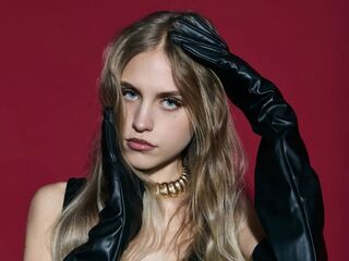 live chat EveTottingham