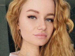 cam girl masturbating with dildo FaridaDos