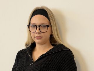 sex webcam chat FrancesVirunes