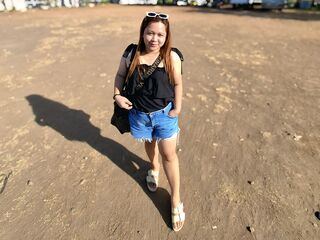 naked camgirl masturbating with dildo HannaNewell