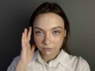 fingering cam whore JaniceChambers